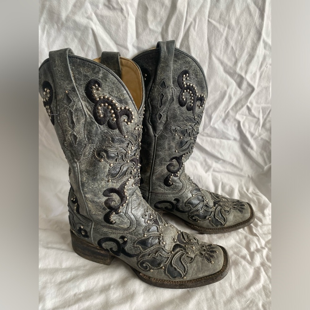 Corral Vintage A1130 Gray Black Studs Leather Cowboy Boots Women’s Size 7M - Picture 14 of 14